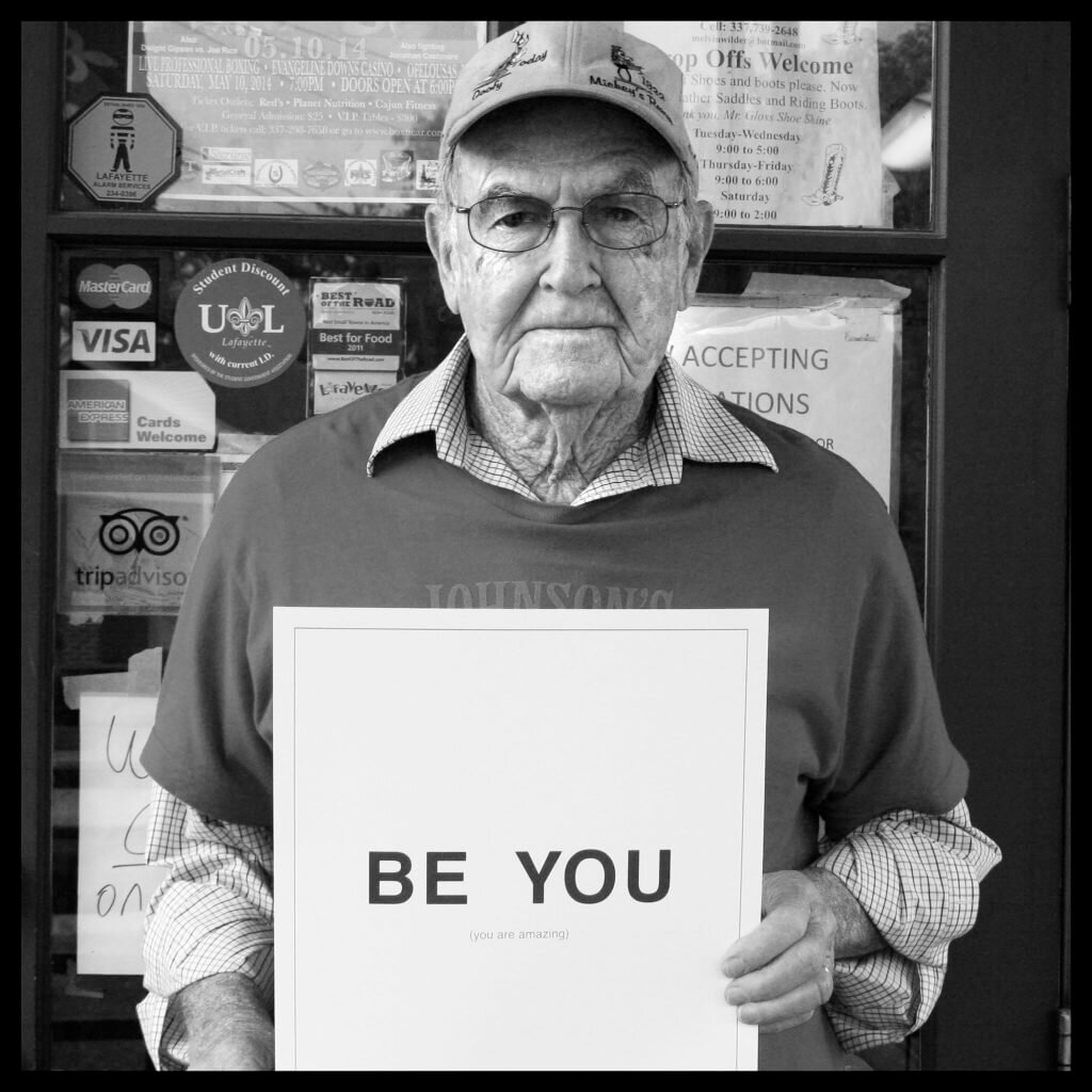 قصة حياة والاس جونسون