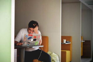 قلة المعلومات حول المنتج تسبب مشكلة